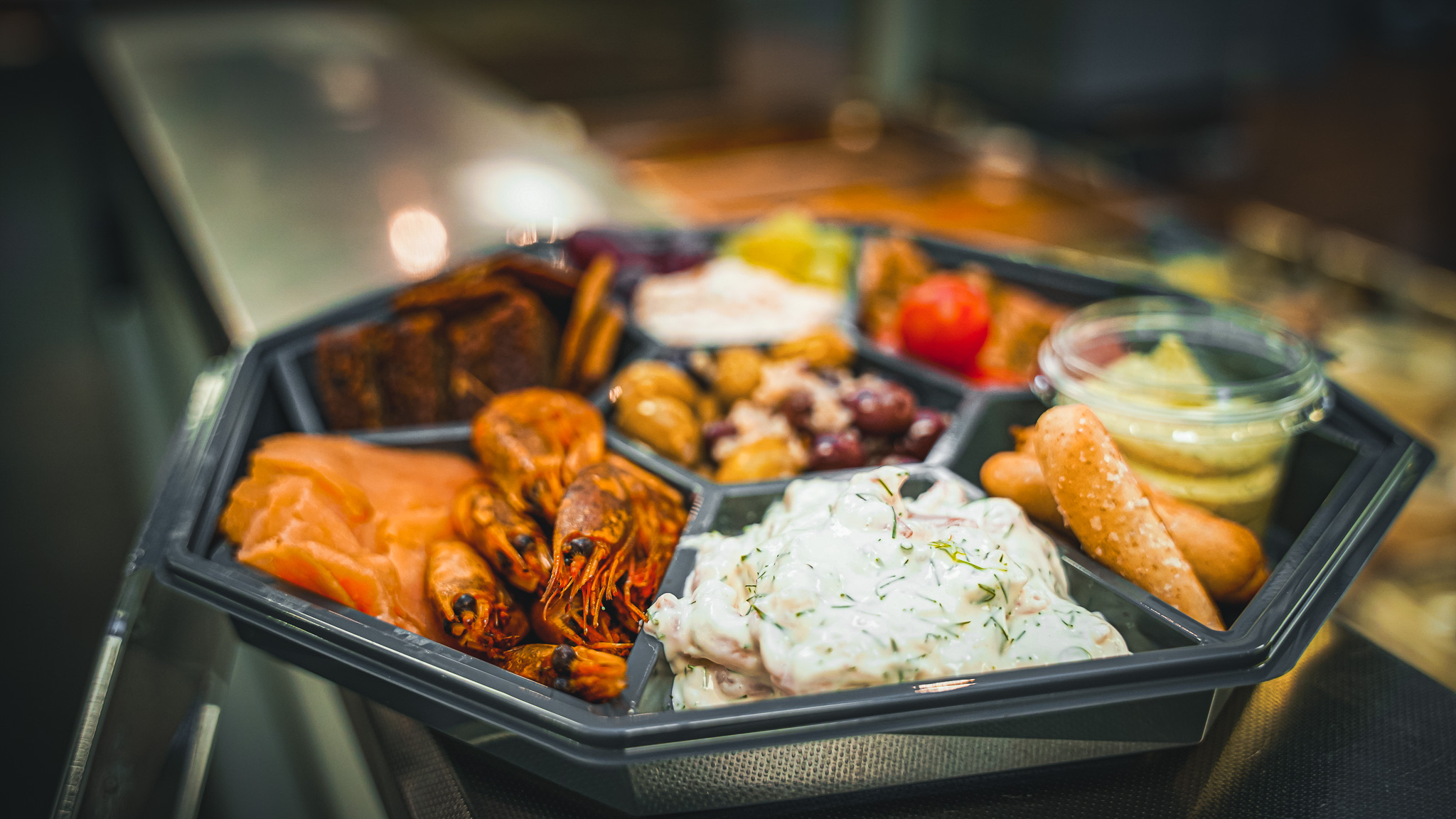 Summer menu platter at Strandis Smokehouse Village